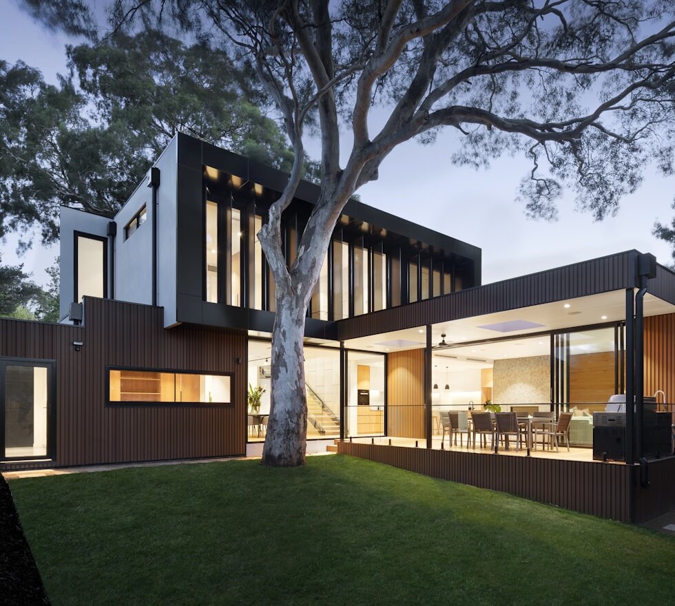Facade and glazing detail, Exterior work in Askari
